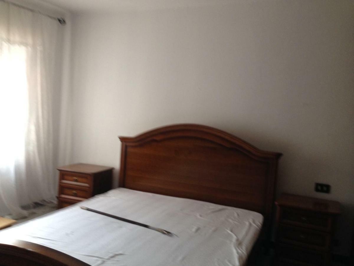 Una Stanza In Un Appartamento Gênes Extérieur photo